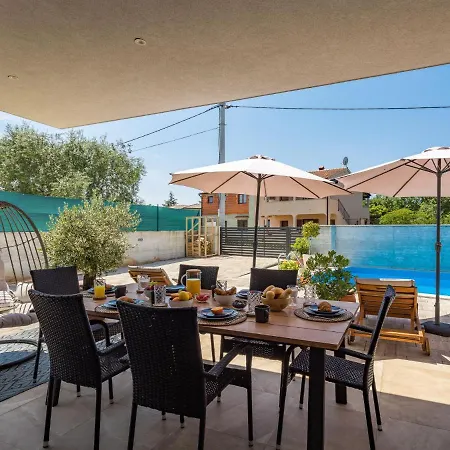 Leonardo By Interhome Nova Vas (Porec)