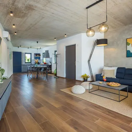 Leonardo By Interhome