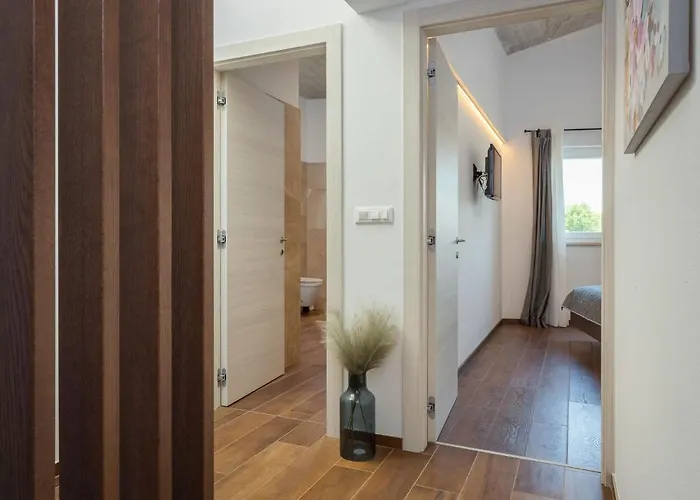 Leonardo By Interhome Nova Vas (Porec)